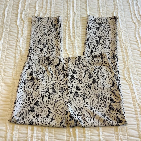 Chico’s Print Pull-On Straight Leg Ankle Pant Sz-0 - Picture 3 of 4
